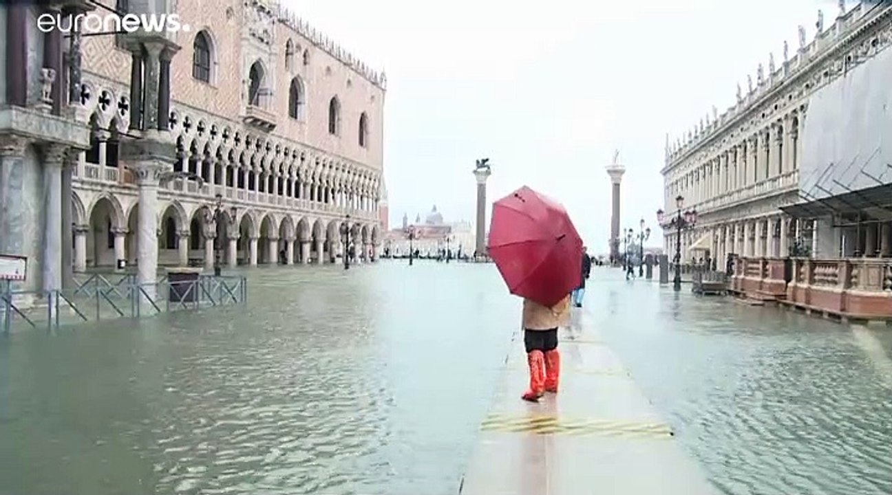 Veneza está inundada