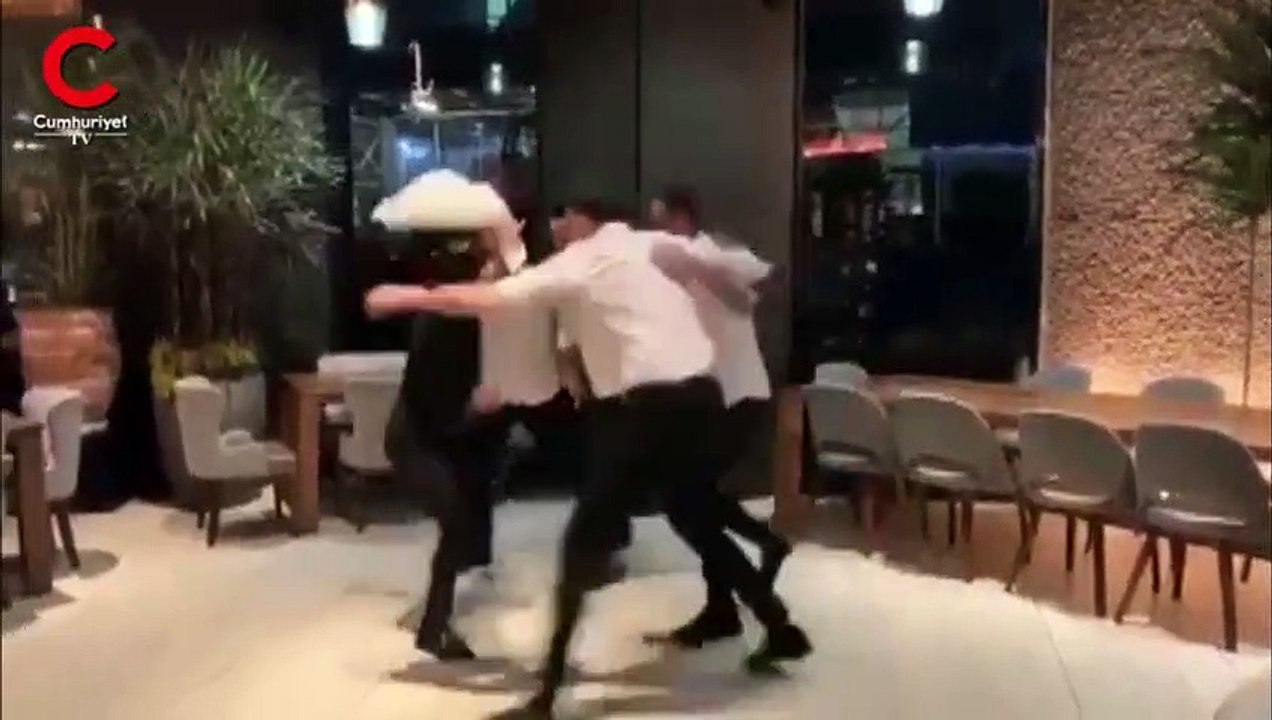 Nusret böyle halay çekti