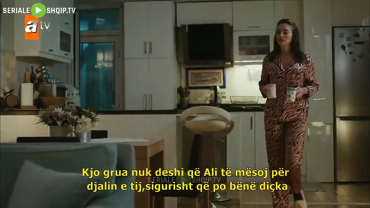 Askush nuk e di Episodi 61 (Kimse Bilmez)