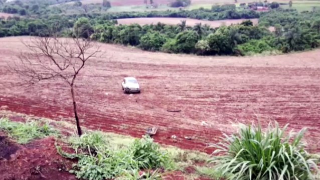 Jovem fica ferido após capotar carro na rodovia BR-467