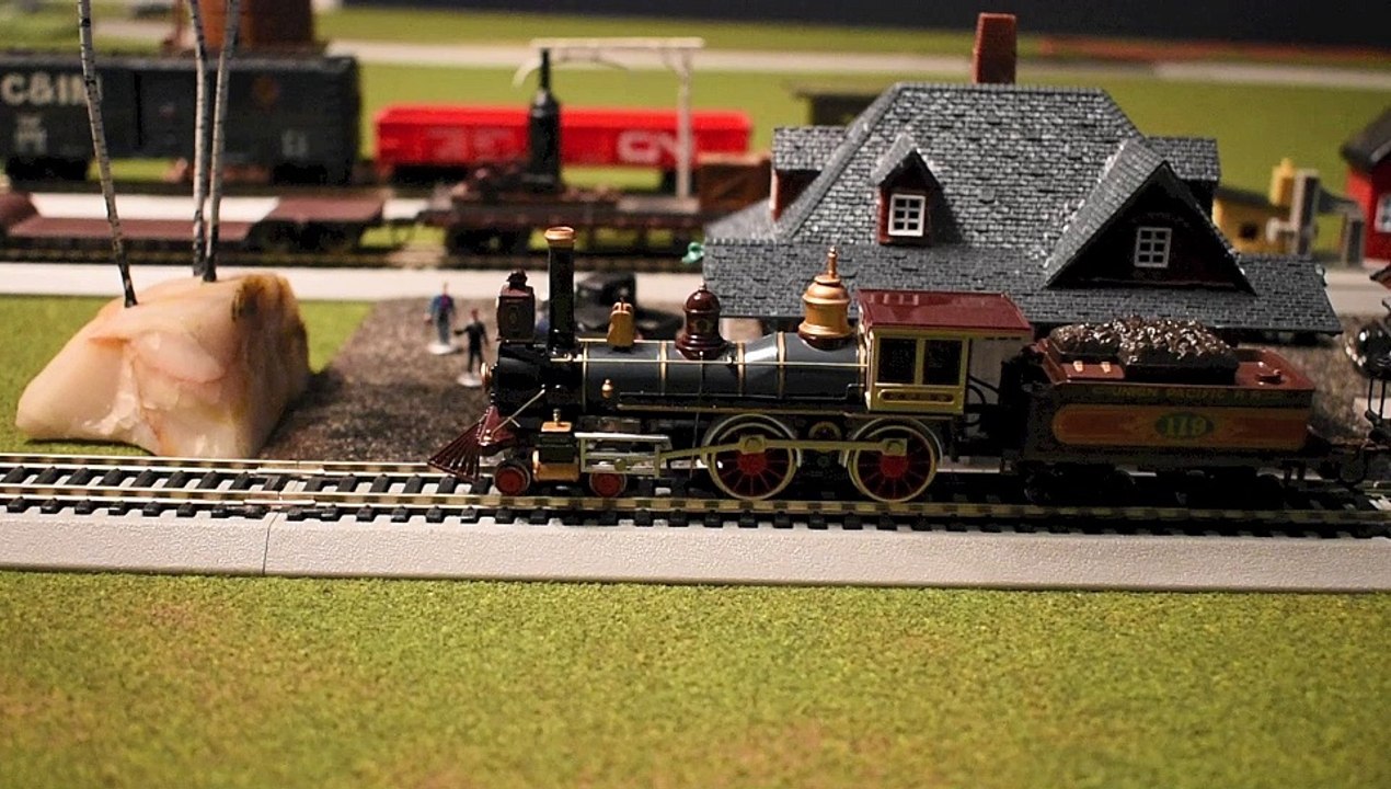 Bachmann Union Pacific #119 Showcase