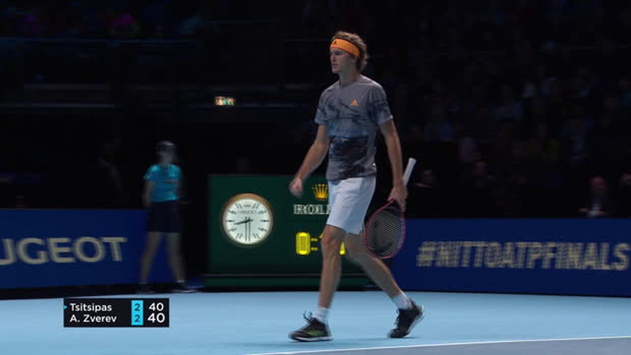 Tsitsipas into semis at ATP Finals