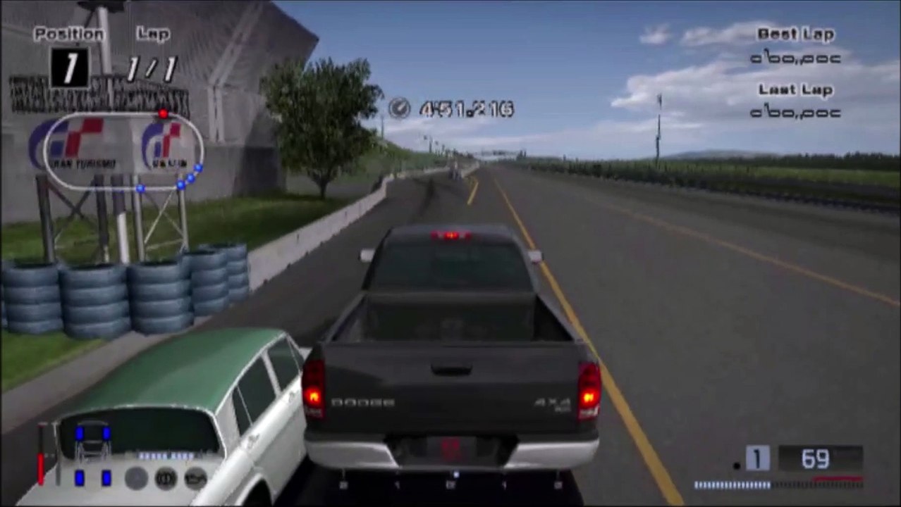 Gran Turismo 4 - Funny Moment - Pushing a Kei Car in the Pit