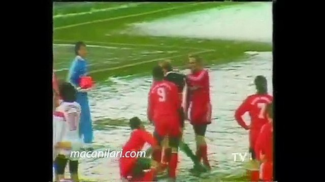 25.11.1989 - 1989-1990 Bundesliga Matchday 18 1. FC Nürnberg 4-0 Bayern Munchen