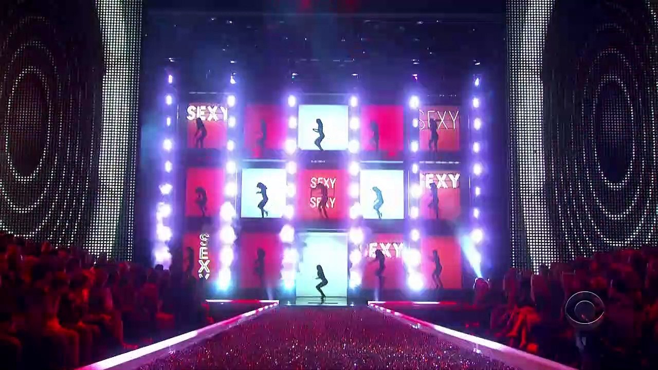 Victorias Secret Fashion Show 2006 - HDTV 03