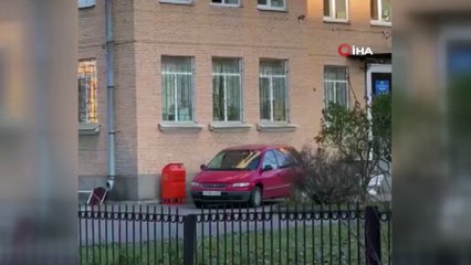 - Kelepçelendiği radyatörü koparıp karakoldan kaçtı