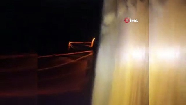 Dünyanın en çok fotoğraf çekilen yerinin yürüyüş yolunu yaktılar