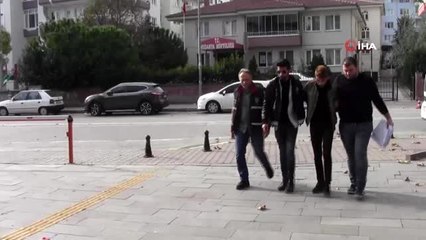 İş yeri faresi kıskıvrak yakalandı