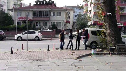 İş yeri faresi kıskıvrak yakalandı