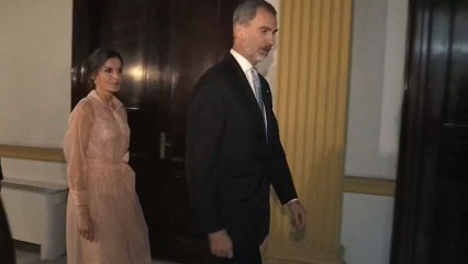 Los Reyes de España se reúne con representantes de la sociedad civil