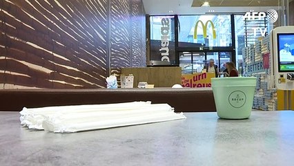 "ماكدونالدز" تسرع خطواتها نحو خفض استخدام البلاستيك في مطاعمها