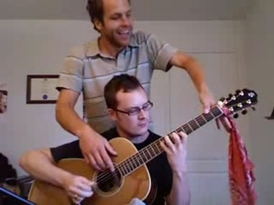 4 mains 1 guitare
