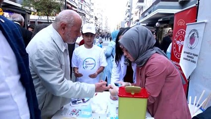 "Aileni Diyabetten Koru" farkındalık yürüyüşü
