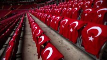 Spor türkiye-izlanda maçı öncesinde stat türk bayrakları ile donatıldı