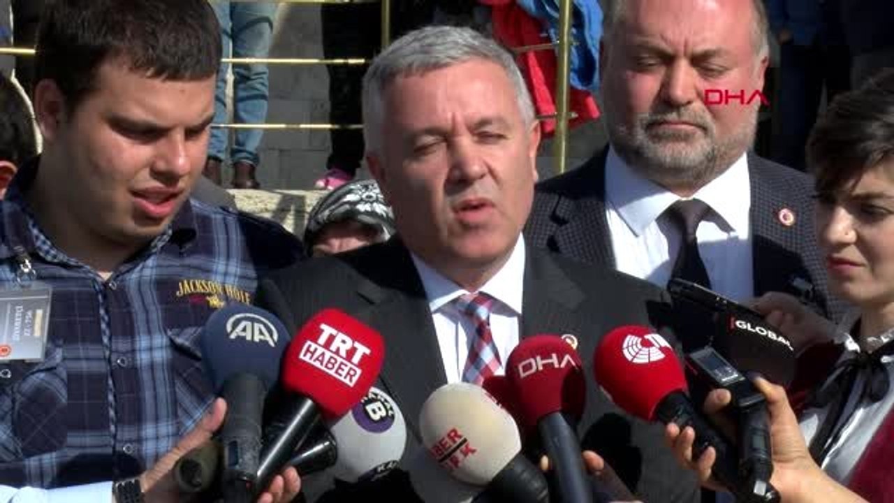 Ankara chp'li çetin arık otizmli çocukların aileleri ile açıklama yaptı