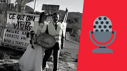 La mariée en gilet jaune sur un rond-point le jour de son mariage