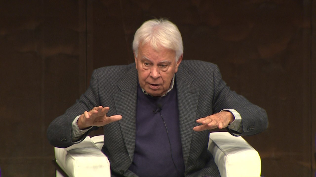 González critica que se hayan repartido primero los cargos del Gobierno