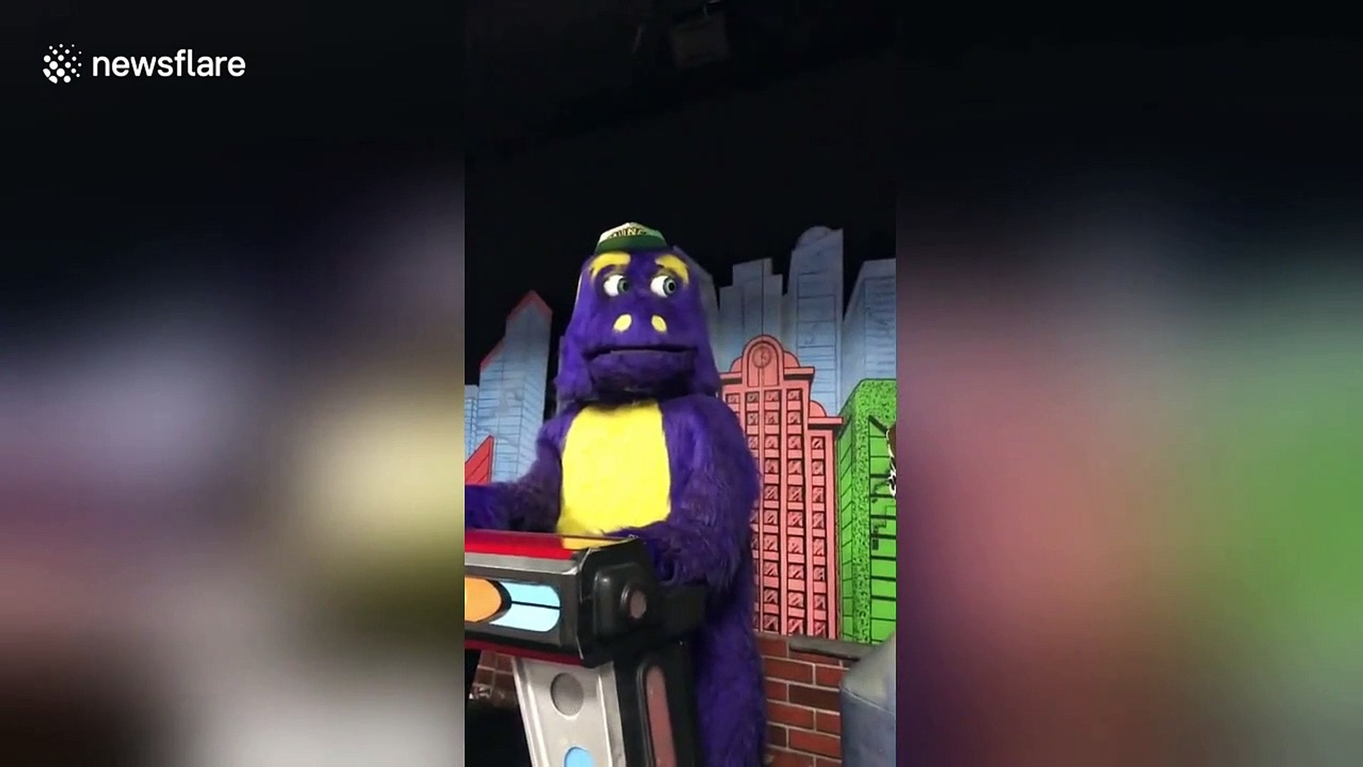 Chuck E Cheese Animatronic Band Seems To Have A Lot Of Tension Video Dailymotion