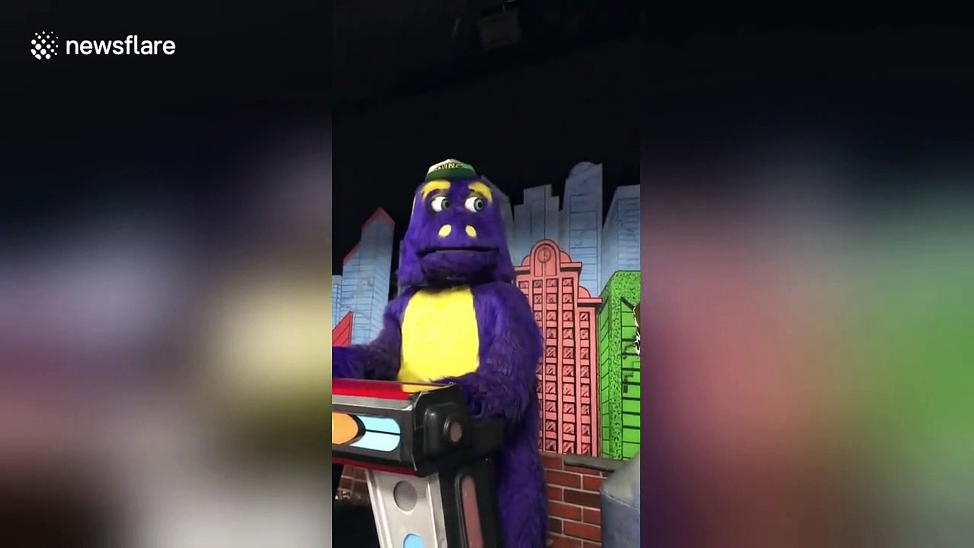 chuck e cheese animatronic malfunction