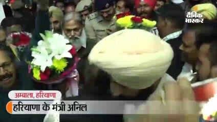 अधिकारियों को विज का इशारा- गब्बर इज बैक, बोले- सीएम जहां खड़ा करेंगे वहीं से छक्का मारूंगा