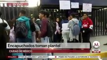 Encapuchadas toman plantel de Prepa 3 de la UNAM