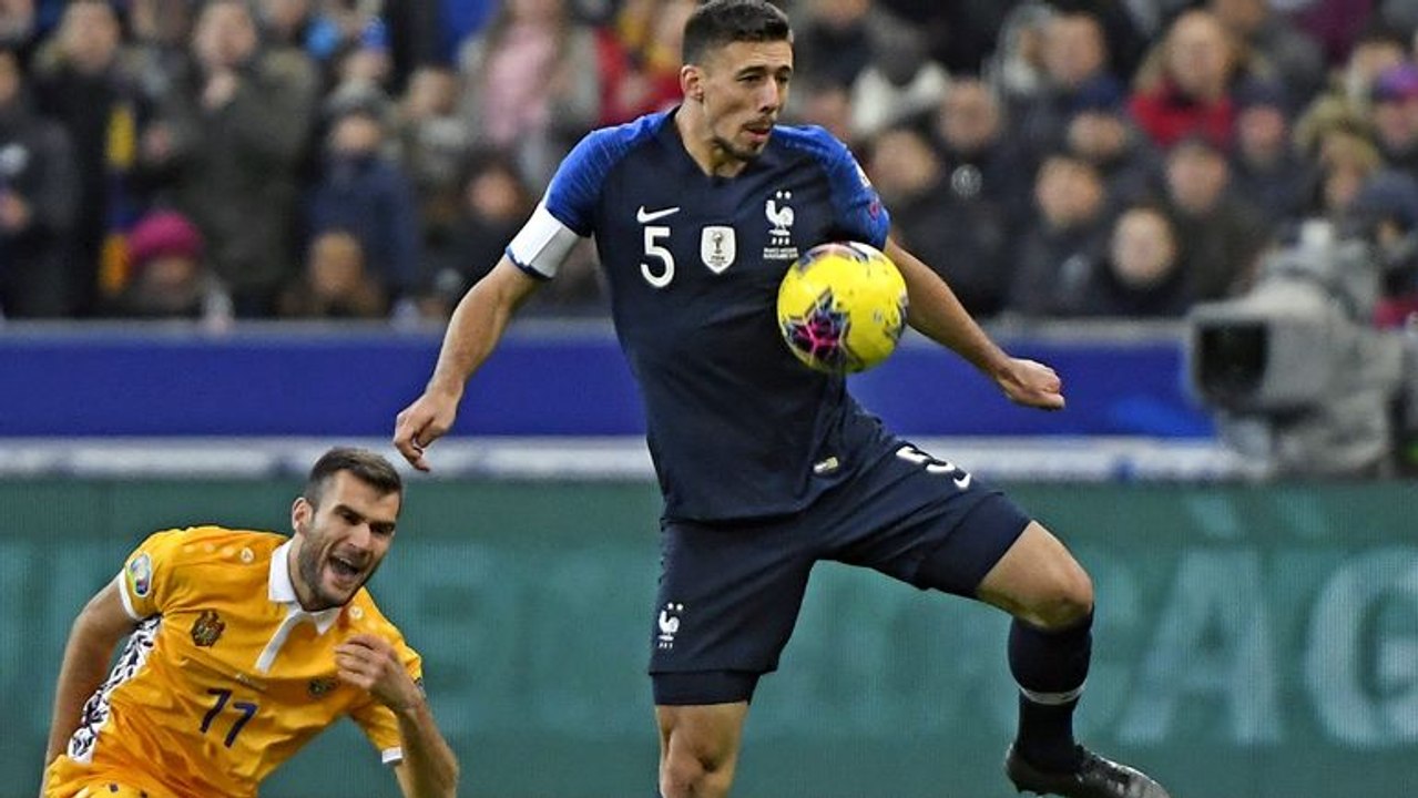 Equipe de France : Raphaël Varane au secours de Clément Lenglet