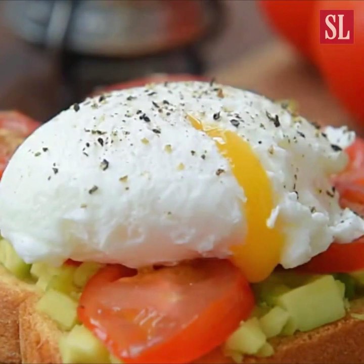 Julia Child's Secret to Poaching Eggs SQUARE