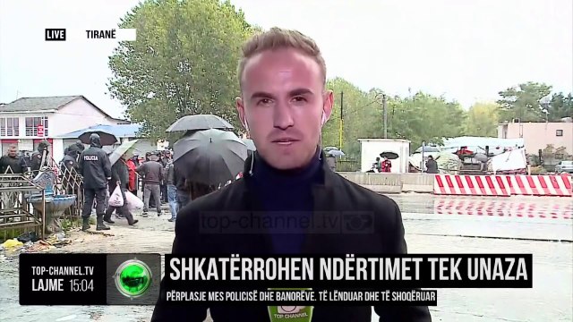 Përplasje mes policisë dhe banorëve. Të lënduar dhe të shoqëruar