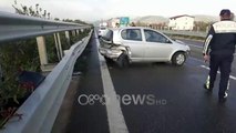 Ora News - Makina humb kontrollin në autostradën Milot-Fushë Krujë, plagoset shoferja