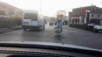 Trafikte tehlikeli yolculuk kamerada