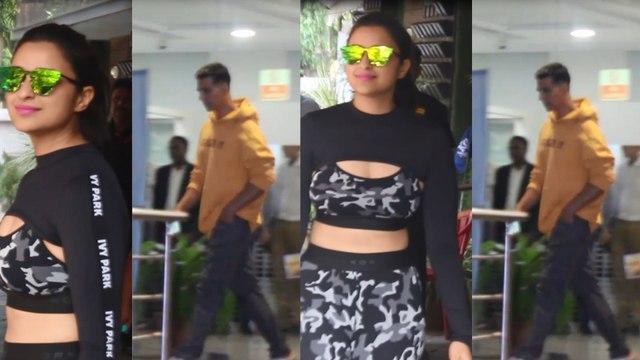 Spotted Akshay Kumar visits mom in law Dimple Kapadia at Hinduja Hospital and Parineeti Chopra at Khar Gymkhana