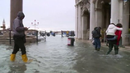 Gjendje alarmi në Venecia! Përmbytja më e madhe në 50 vitet e fundit