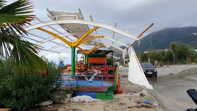 Çfarë ka mbetur në Dhërmi një ditë pas stuhisë
