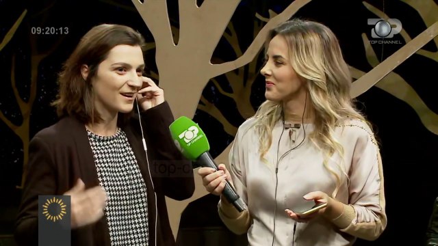 Wake Up/ “Ëndrra e një nate vere”, spektakël fjale, ngjyrash dhr koreografie në Teatrin Metropol