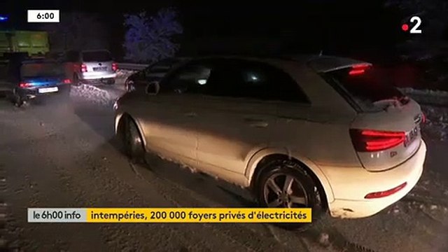 Le Fil Actu - Neige sur la France : Le nombre de foyers privés d'électricité grimpe à 330.000 à 9h - La circulation sur certains axes routiers et ferroviaires perturbée
