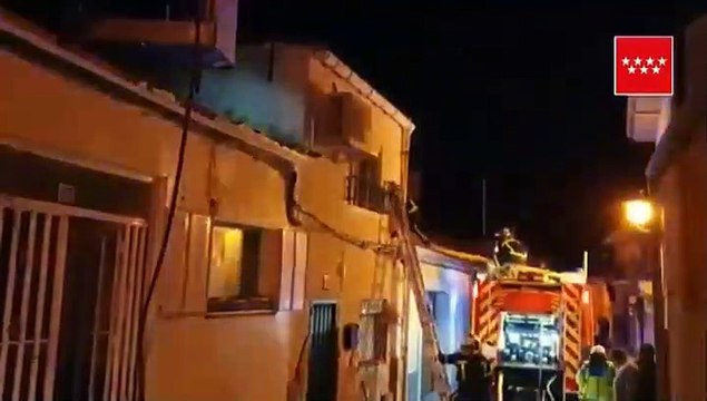 Aparatoso incendio en una vivienda de El Molar, en Madrid