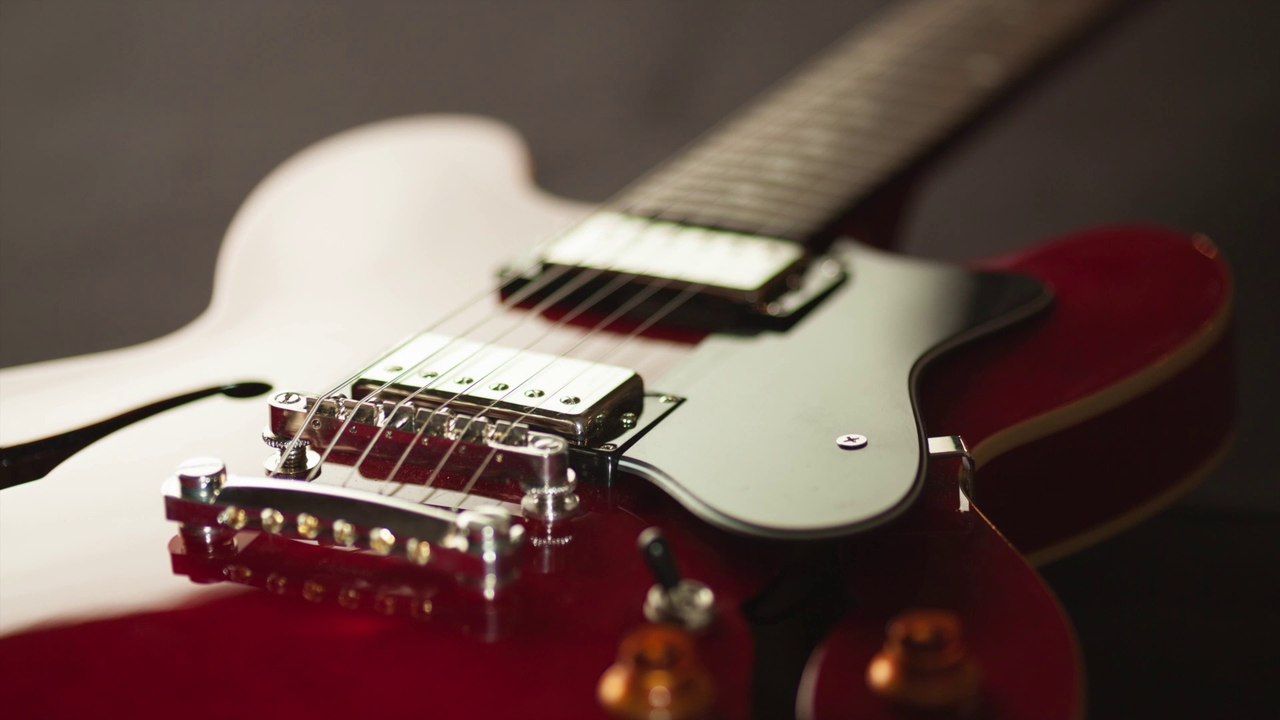 E Natural Minor Backing Track (Aeolian Mode)