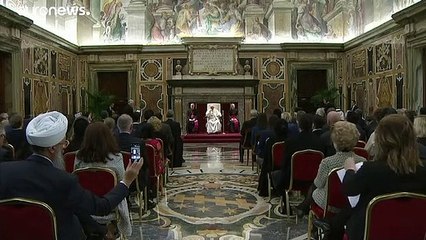 Папа римский об интернете и детях