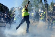Un an des Gilets jaunes: retour sur une tragédie française en 5 actes