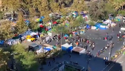 Colau se resiste a desalojar a los estudiantes de Plaza Universitat para desesperación de vecinos y comerciantes