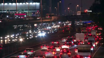 İstanbul trafiğinde ara tatil yoğunluğu
