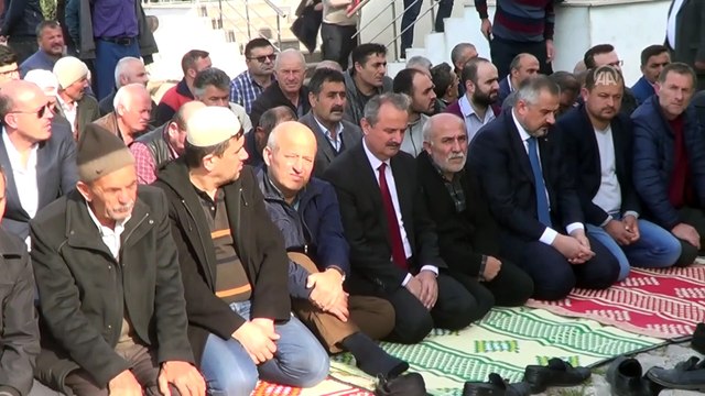 Bafra'da silahlı saldırı sonucu ölen kişinin cenazesi defnedildi - SAMSUN