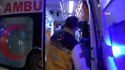 Alışveriş merkezinde bıçaklı kavga: 1’i güvenlik 3 kişi yaralandı