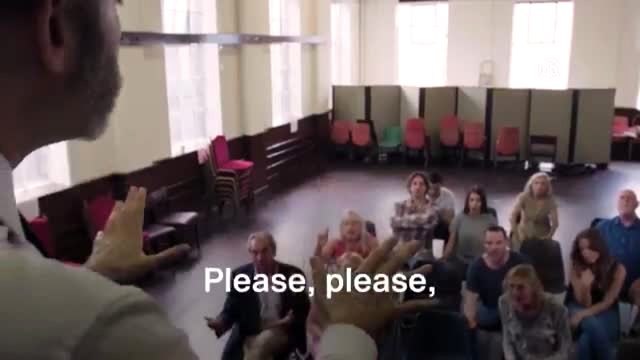 İngiltere'de muhalefet, her sorunda göçmenleri suçlayan politikacılara videoyla karşılık verdi