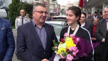 Avrupa şampiyonu milli tekvandocu Duygu Kasırga, bandoyla karşılandı - KIRKLARELİ