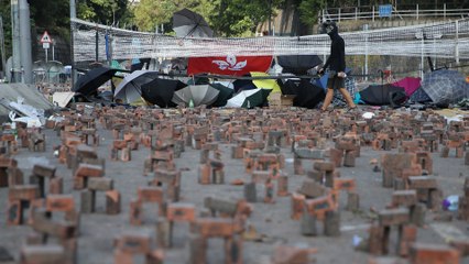 Protesters fortify campus positions on sixth straight day of Hong Kong protests