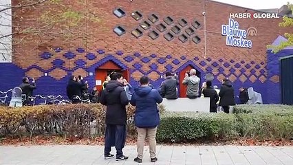 Amsterdam'da ilk defa hoparlörden ezan okundu