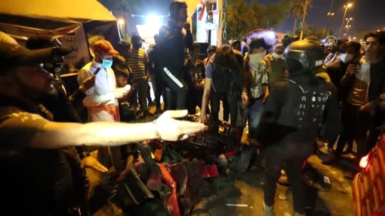 Bağdat'ta Tahrir Meydanı'nda patlama meydana geldi (2)