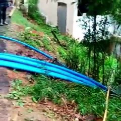 Trabalho de escoamento da água da barragem de Marechal Floriano