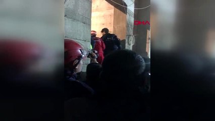 Enkaz altında kalan mühendis aranıyor